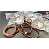 Image 2 : APPROX 18 ASSORTED BEADED BRACELETS