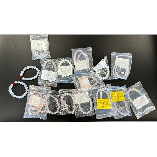 APPROX 20 ASSORTED BEADED BRACELETS
