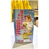 Image 1 : DC DIRECT WOMEN OF THE DC UNIVERSE "SHAZAM MARY" SERIES 2 LIMITED EDITION (2411/3100) 6.25" TALL