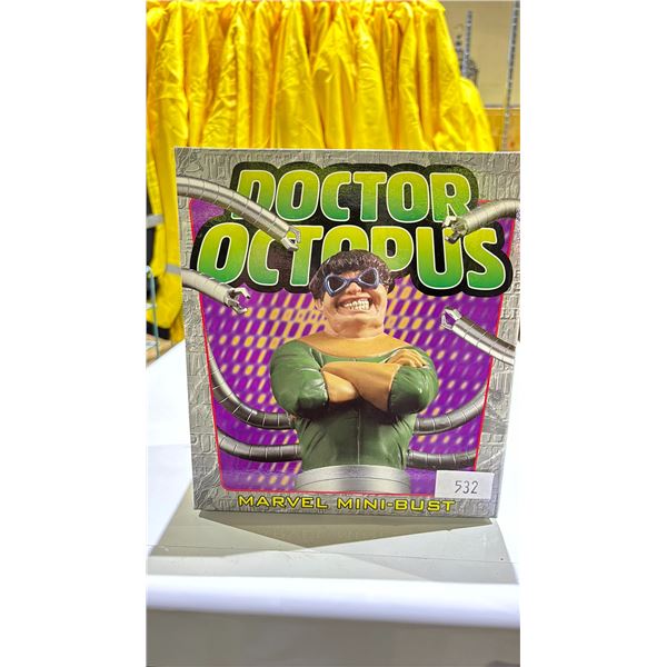 BOWEN DESIGNS MARVEL LIMITED EDITION (3755/6000) DOCTOR OCTOPUS MINI-BUST 1/8 SCALE 5.5" TALL