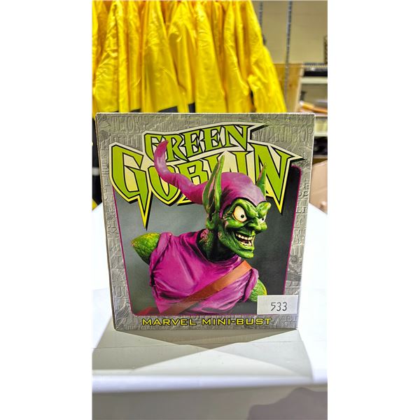 BOWEN DESIGNS MARVEL LIMITED EDITION (5835/10,000) GREEN GOBLIN MINI-BUST 1/8TH SCALE 5.5  TALL