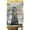 Image 1 : KOTOBUKIYA BATMAN ARTFX+ STATUE 1/10 SCALE PRE-PAINTED FIGURE (BOX DAMAGE)
