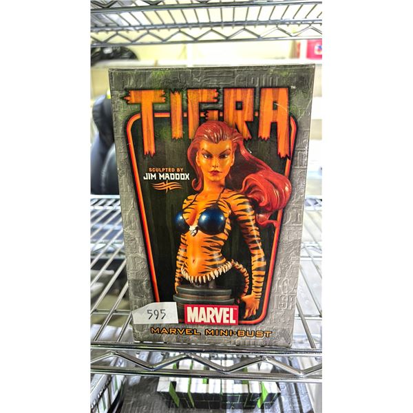 BOWEN DESIGNS MARVEL LIMITED EDITION (2430/2500) TIGRA MINI-BUST 6  TALL