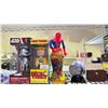 Image 3 : LOT OF ASSORTED COLLECTIBLES INCLUDING; CAPTAIN PHASMA BOBBLEHEAD, DICK TRACY BOBBLEHEAD, BATMAN