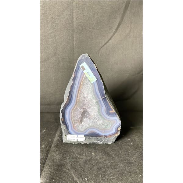 7" X 5" 2.4KG AMETHYST GEODE RETAIL $1500