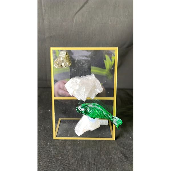 CLEAR QUARTZ WITH FISH ART