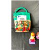 Image 3 : ART BACK WITH TOYS