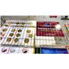 Image 2 : LOT OF ASSORTED COLLECTIBLES INCLUDING; TEAM CANADA HOCKEY MEDALLIONS, VANCOUVER CANUCKS