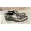 Image 2 : PAIR OF LOUIS VUITTON SHOES SIZE 10.5 (UNKNOWN AUTHENTICITY)