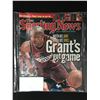 Image 1 : Grant Hill Signed Magazine Heritage COA