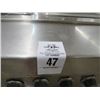 Image 2 : Wells S/S 5'  4 Comp Electric Steam Table w/Backsplash and Undershelf