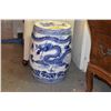 Image 2 : CHINESE BLUE & WHITE GARDEN STOOL W/DRAGON MOTIF (16 1/2")