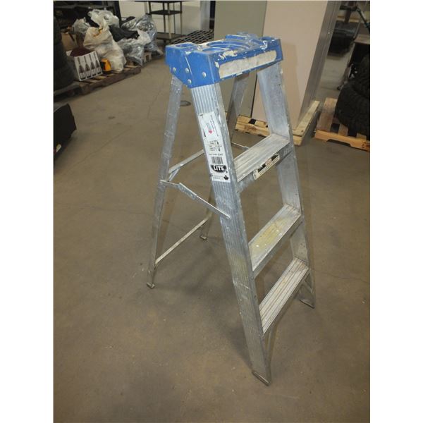 4ft Aluminum Ladder