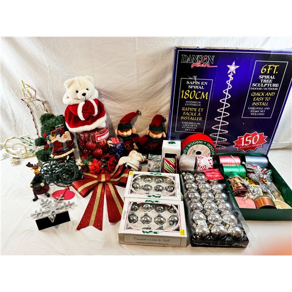 Christmas Decor Lot