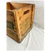 Image 3 : Vintage Wooden Canada Dry Crate