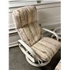Image 2 : "Homecrest" Patio Furniture Set