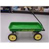 Image 1 : Green John Deere child's wagon (110)