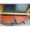 Image 4 : Lot of three nightstands, to TV tables, Sony TV, computer desk (256)