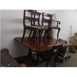 Duncan Fife style mahogany table and chairs (254)