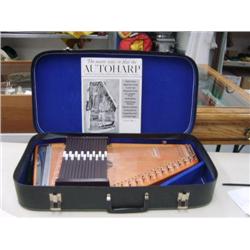 Auto harp made by Oscar Scmidt (10)