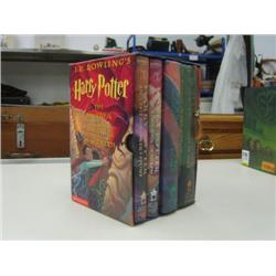 Collection of Harry Potter Books total of 15 (700)