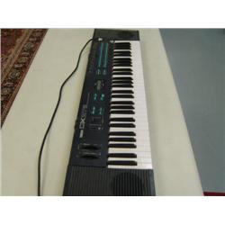 Yamaha DX275 digital programmable synthesizer (261)