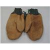 Image 5 : Lot of 3 pairs of mukluks with beaver trim and moose hide mittens (255)
