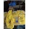 Image 3 : XL rain suits ponchos