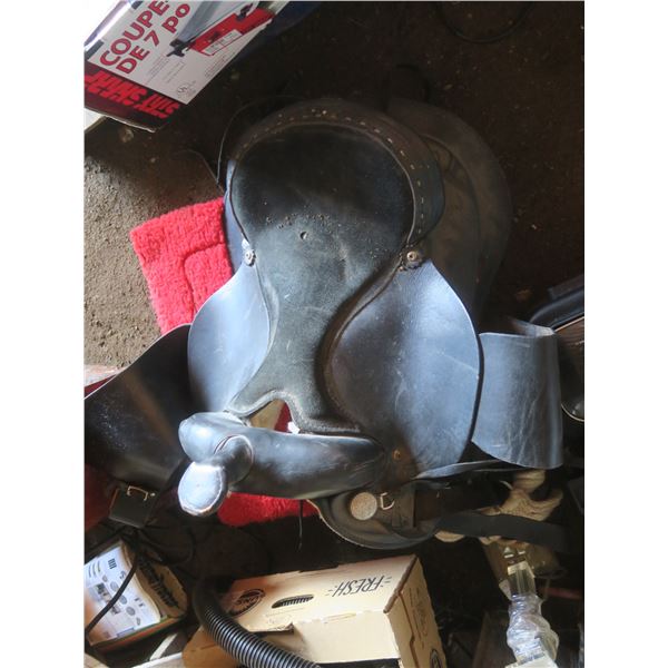 western saddle and nice saddle blanket