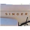 Image 2 : singer sewing machine