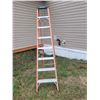 Image 3 : 8' fiberglass ladder
