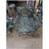 Image 1 : camo camp chair