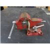 Image 3 : small bench vice