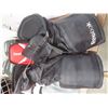 Image 4 : hockey helmets , pants , socks , gloves , size m and youth large