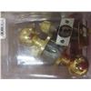 Image 4 : 3 interior door knobs