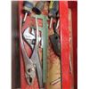 Image 5 : toolbox with assorted tools