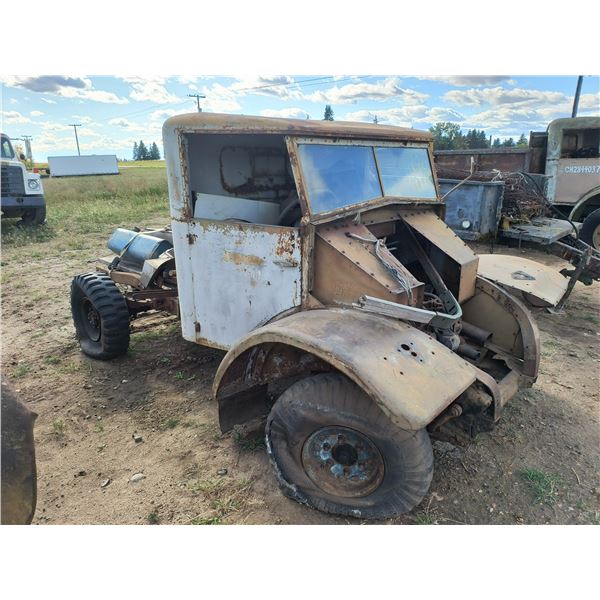 1940's Ford army truck with parts