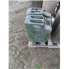 Image 1 : two military gas cans