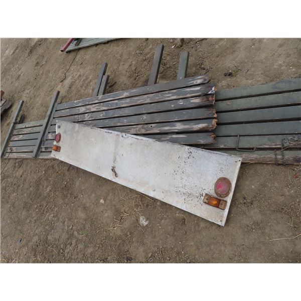 Canadian army 6x6 box rails and misc. CAF tailgate