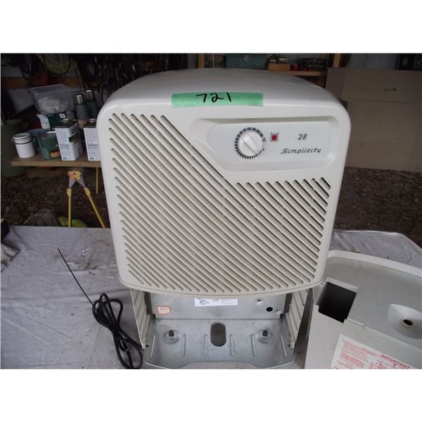 Simplicity Dehumidifier, Canadian Tire unit. (works)