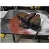 Image 2 : 1- 5" Bench Vise. Good Shape.