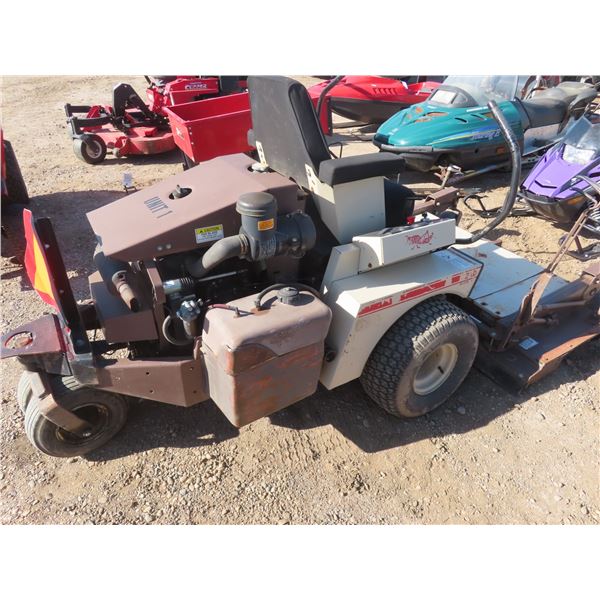 Grasshopper 721D diesel riding mower runs/drives/ 2040 hrs 61" blade has keys