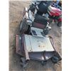 Image 9 : Grasshopper 721D diesel riding mower runs/drives/ 2040 hrs 61" blade has keys