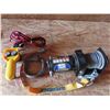 Image 1 : LT2000 super winch and controls