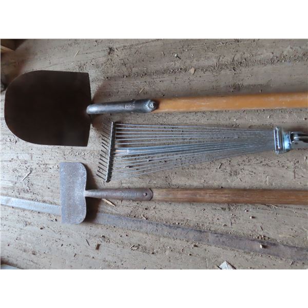 shovel , rake , chipper