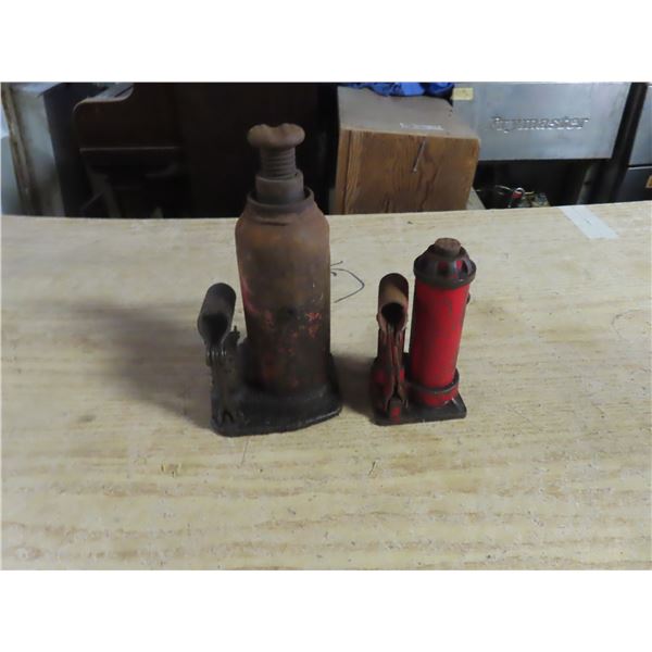 2 bottle jacks