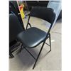Image 3 : 4 folding chairs