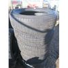 Image 2 : 5 tires 225/65R17 and 265/50R20