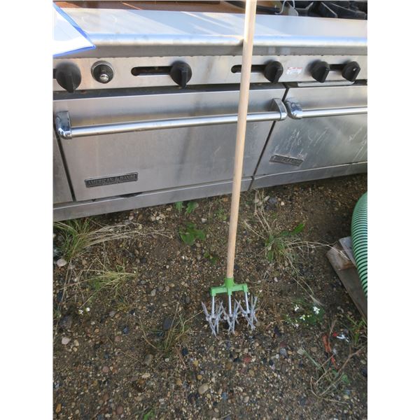 green garden weeder