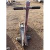 Image 5 : 20 ton floor jack in working condition